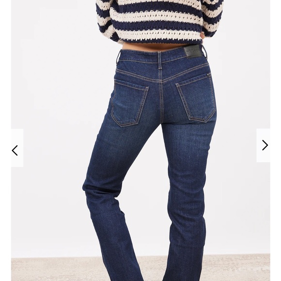 Lucky Brand Sweet Straight Jeans - Picture 3 of 7